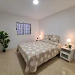 Kyomu El Sol דירה לה לגונה